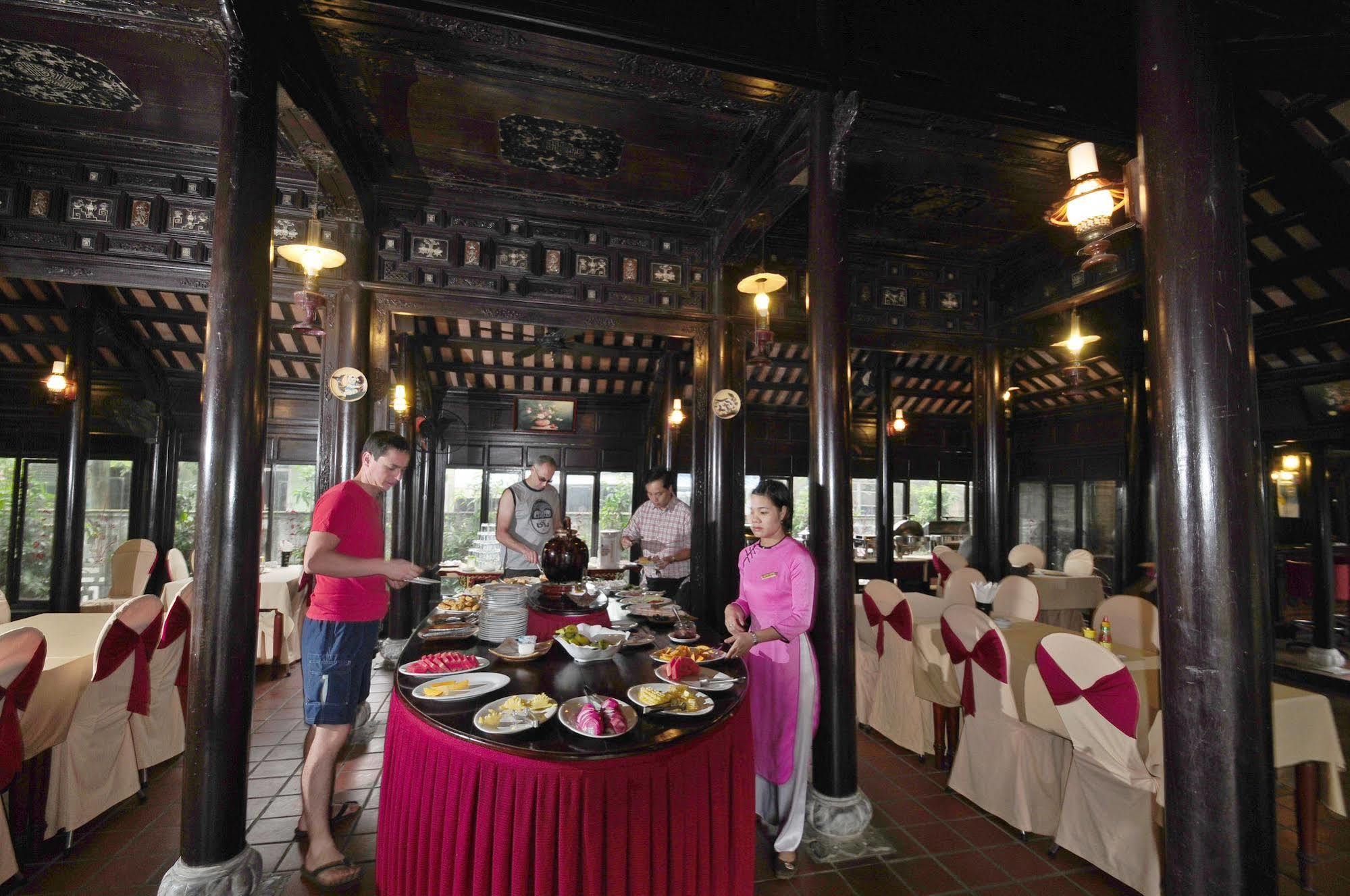 Thanh Noi Hotel Hue Zewnętrze zdjęcie