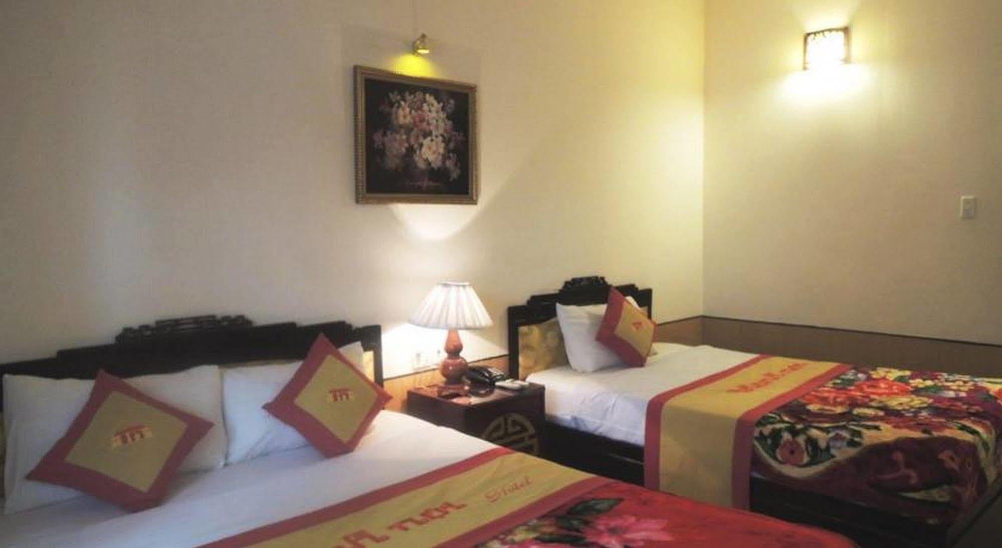 Thanh Noi Hotel Hue Zewnętrze zdjęcie