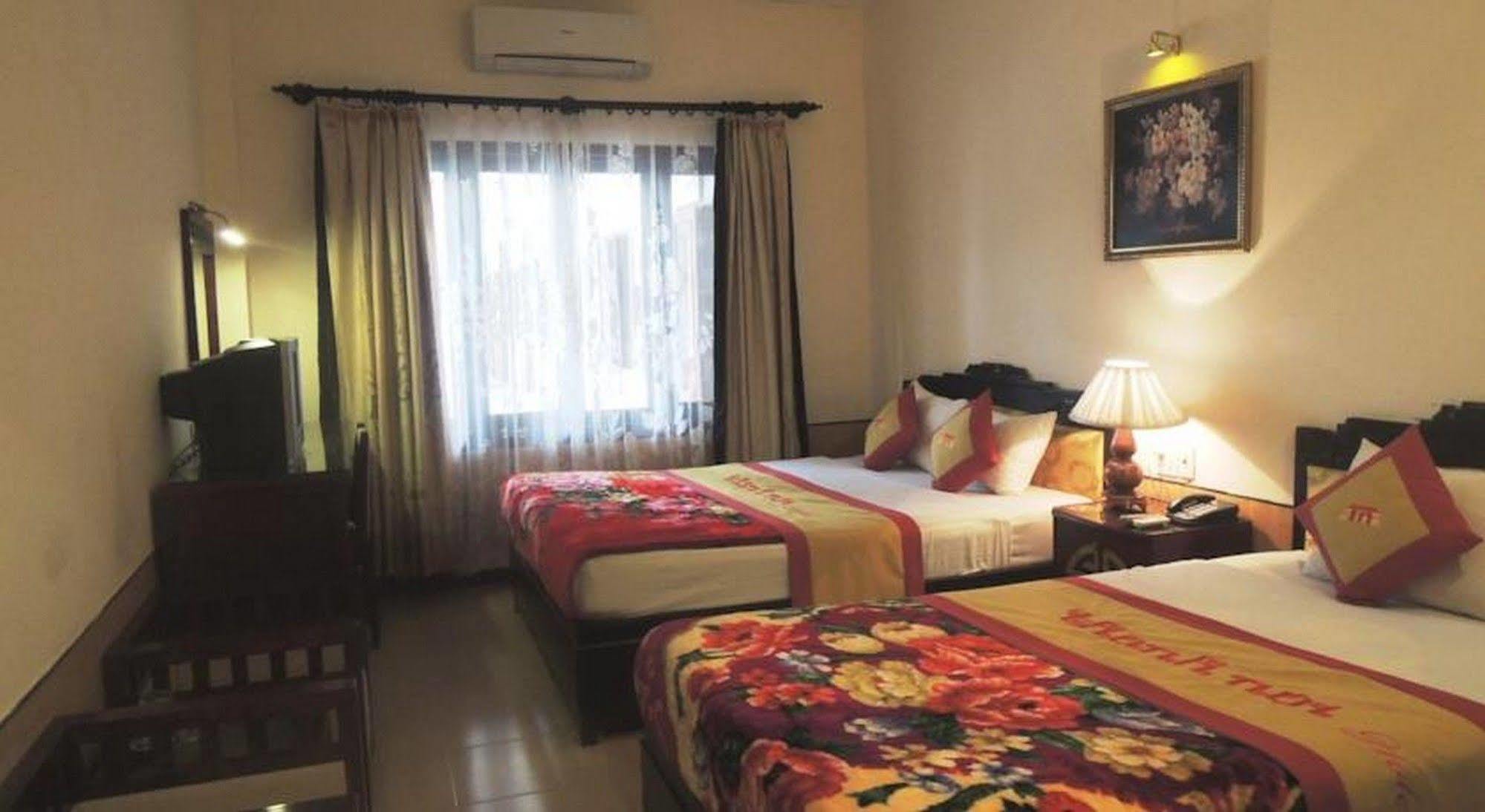 Thanh Noi Hotel Hue Zewnętrze zdjęcie