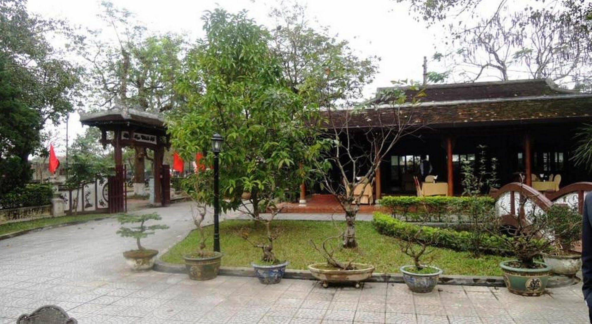 Thanh Noi Hotel Hue Zewnętrze zdjęcie